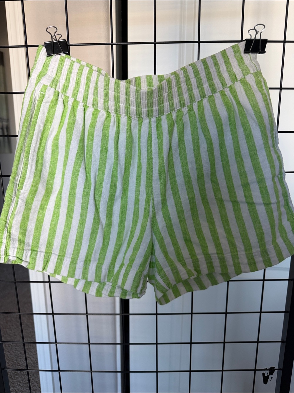 Old Navy Green and White Stripe Elastic Waist Women’s Shorts